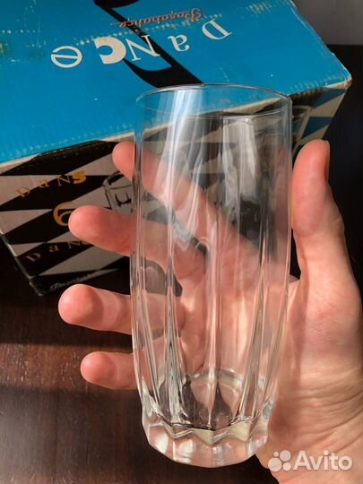 Стеклянные стаканы