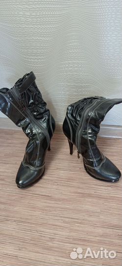 Сапожки женские демисезонные