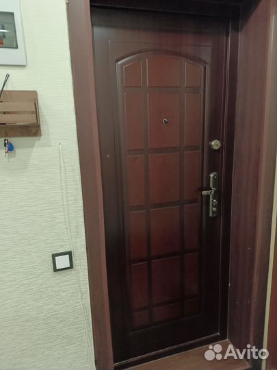 Металлическая дверь бу