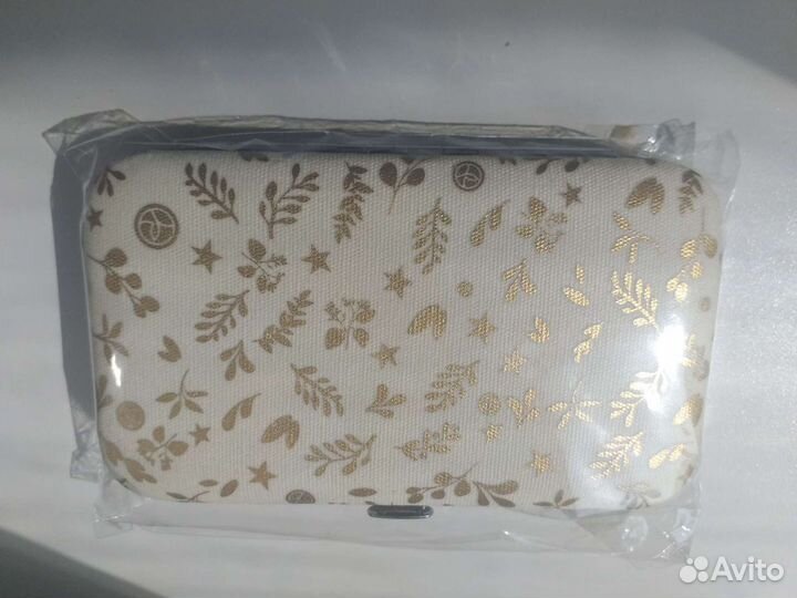 Маникюрный набор Ив Роше,зеркало для макияжа