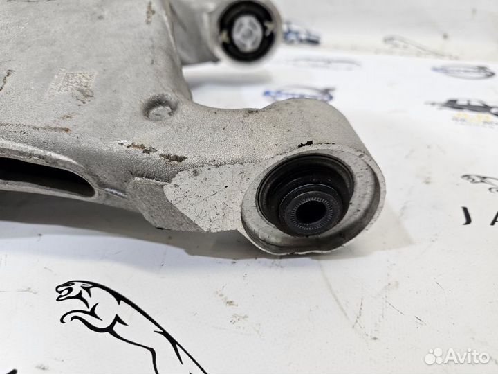 Рычаг задний правый нижний Jaguar XE X760