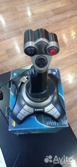 Игровой джойстик Defender Cobra R4