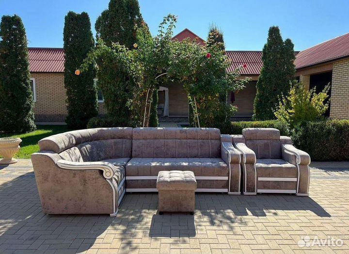 Диван мягкий