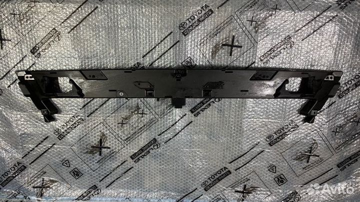 Кронштейн Lexus Lx570 2016