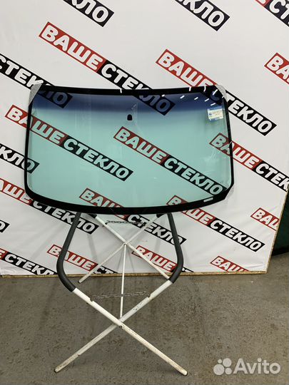 Лобовое стекло Subaru Legacy 5