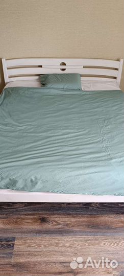 Кровать и матрас