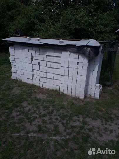 Кирпич облицовочный полуторный белый