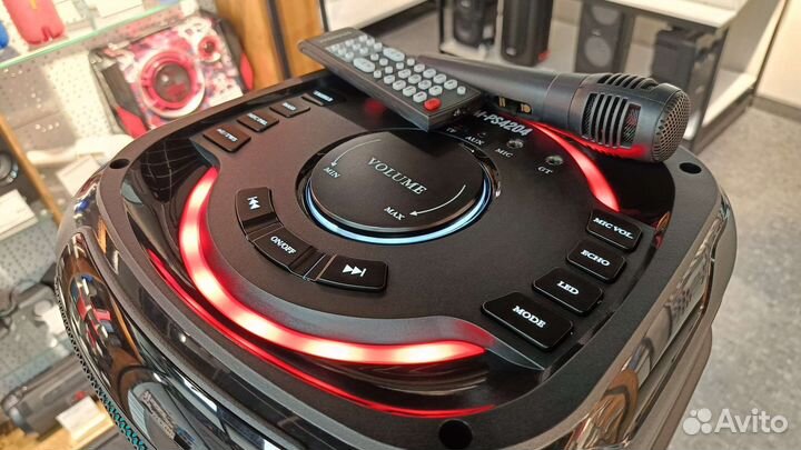 Блютуз колонка на 120Ватт + микрофон и пду