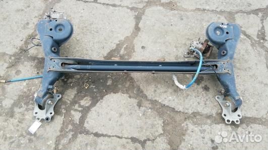 Балка задняя peugeot 5008 (56S17LQ02)