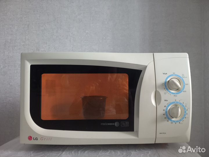 Микроволновая печь гриль LG