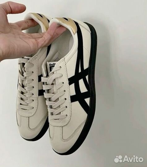 Asics Onitsuka Tiger Tokuten White Black Gold