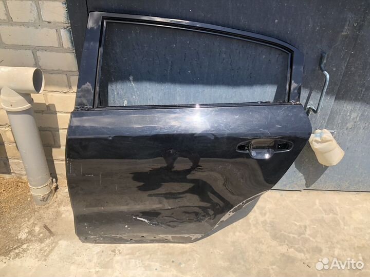 Задняя левая дверь Kia Rio XLine