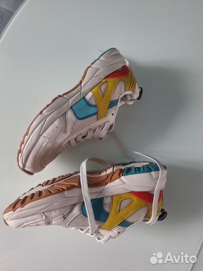 Кроссовки zara 34 размер