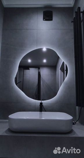 Зеркало неправильной формы на заказ