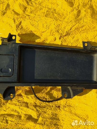 Bmw e39 отделение центральной консоли