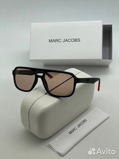 Солнцезащитные очки Marc Jacobs