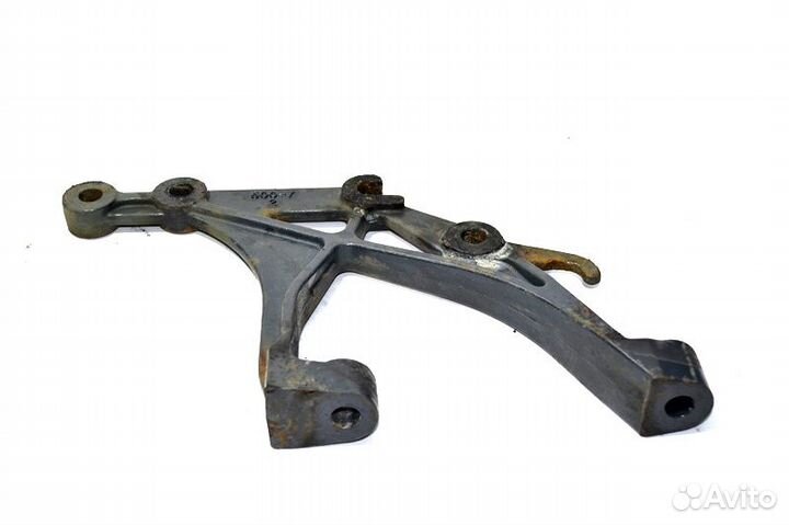 Кронштейн ящика аккумулятора scania R-Series (01.0