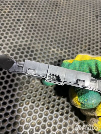 Модуль сигнализации салонный BMW 3 E46 рестайлинг