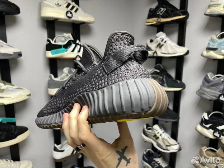 Кроссовки Adidas Yeezy Boost 350 V2 Cinder