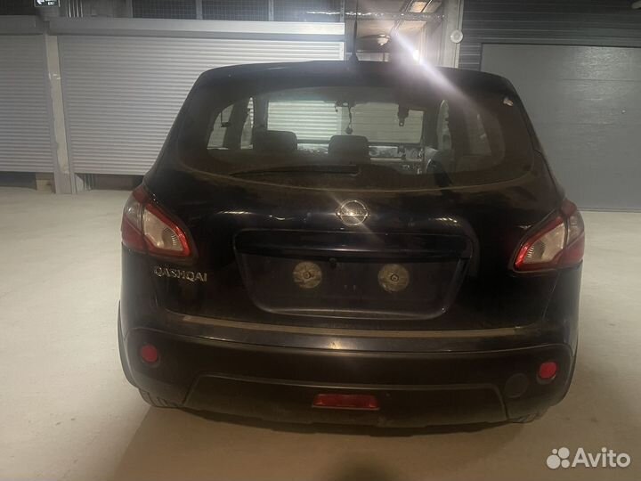 Nissan Qashqai 2.0 CVT, 2012, битый, 165 000 км