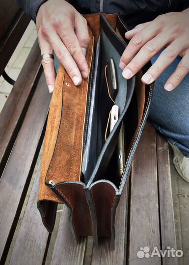 Мужской портфель