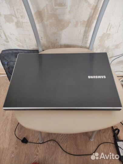 Ноутбук Samsung NP305V5A-T05RU 15.6 дюймов