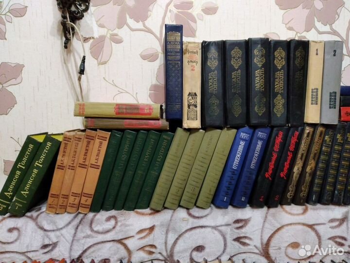 Продам книги