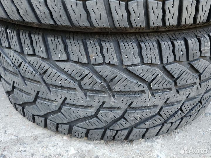 Kormoran Snow 235/45 R18 98V