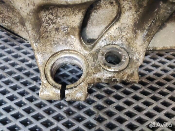 Кулак поворотный передний правый Audi A6 C7 cdnb