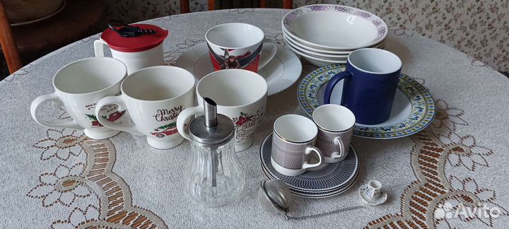 Отдам даром посуду, тарелки, чашки