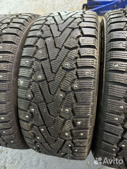 Pirelli Ice Zero 225/50 R17