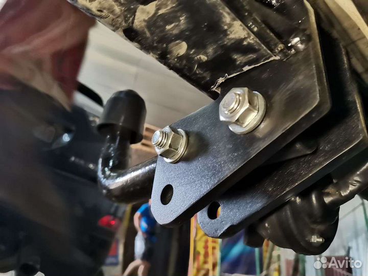 Фаркоп для Honda Elysion 2004-2013 г.г