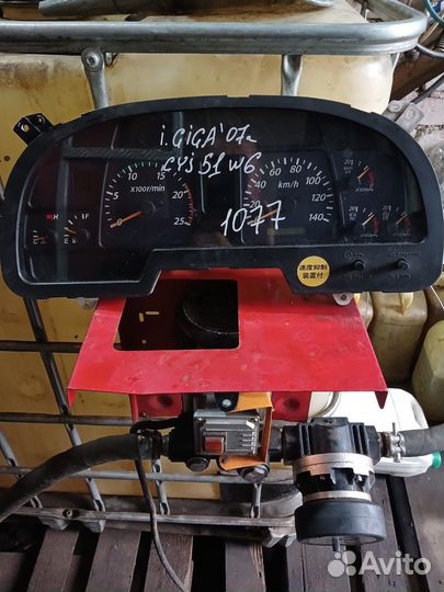 Щиток приборов lsuzu Giga 2007года