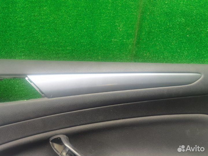 Обшивка двери передняя правая Ford Mondeo 4