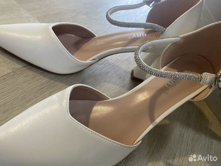 Туфли женские