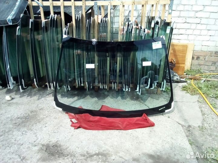 Тойота камри 50 c 2011 г лобовое стекло