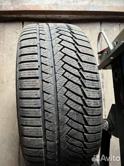 Continental WinterContact TS 850 P 245/40 R18 96V