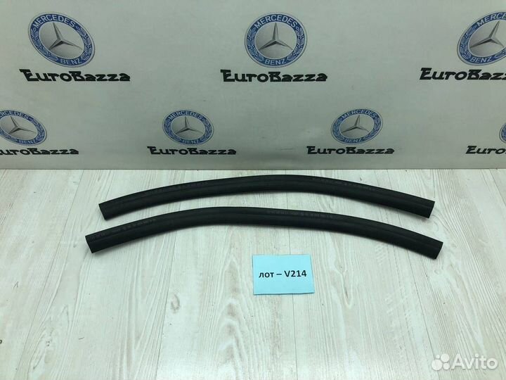 Уплотнитель моторного отсека Mercedes W207
