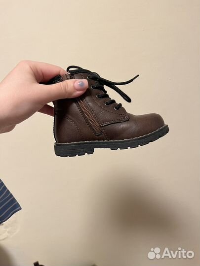 Ботинки демисезонные для девочки chicco