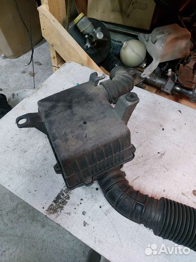 Корпус воздушного фильтра kia sportage 1