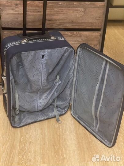 Чемодан Saturn