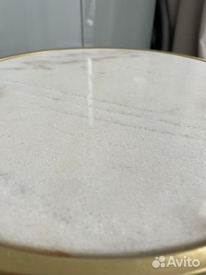 Мраморный столик