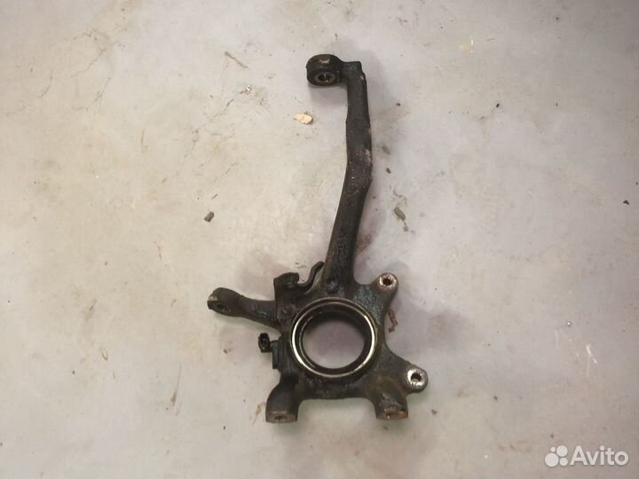 Прадо 120 150 GX460 GX470 кулак поворотный