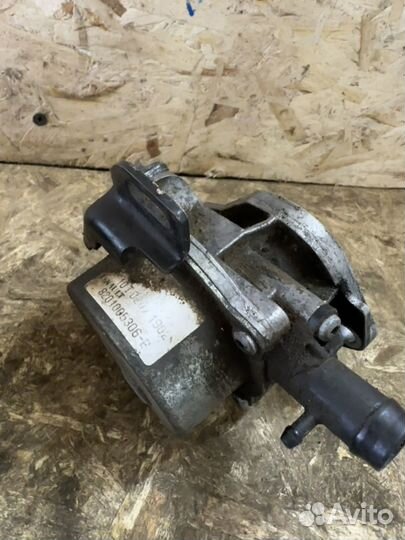 Вакуумный насос Renault Megan K9K