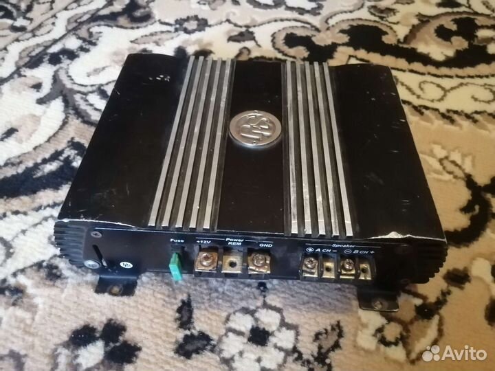 Автомобильный усилитель