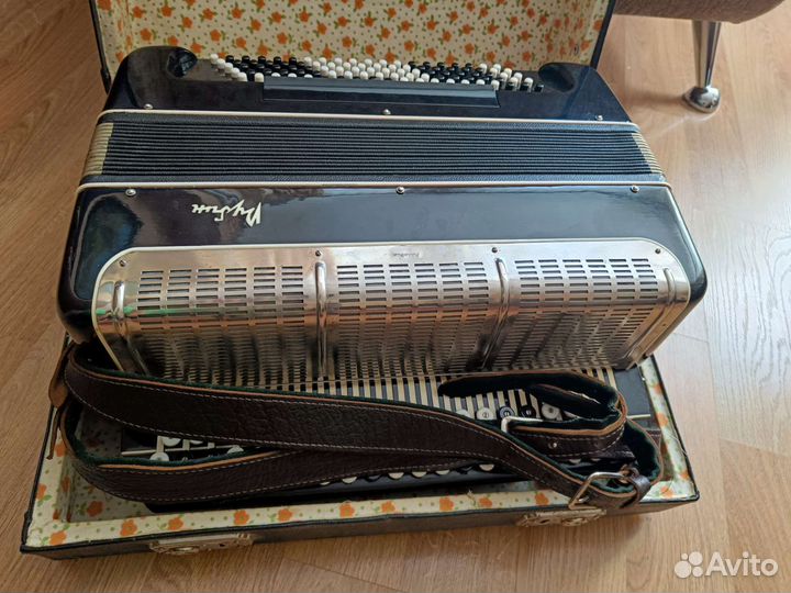 Баян кировский 