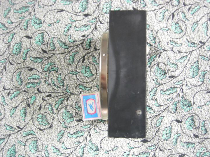 Часы эма 1992 год заводятся тикают но не долго