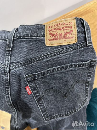 Женские джинсы levis 501