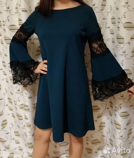 Платья вечерние