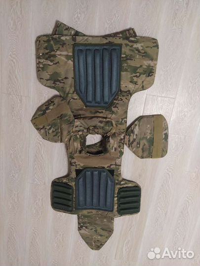 Бронежилет с плитами новый